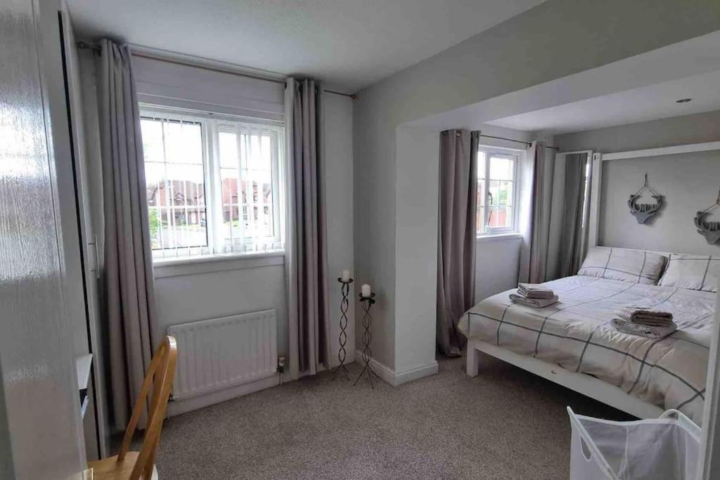 15 Min Drive To Airport 20 Min To Loch Lomond And City Center Old Kilpatrick Luaran gambar