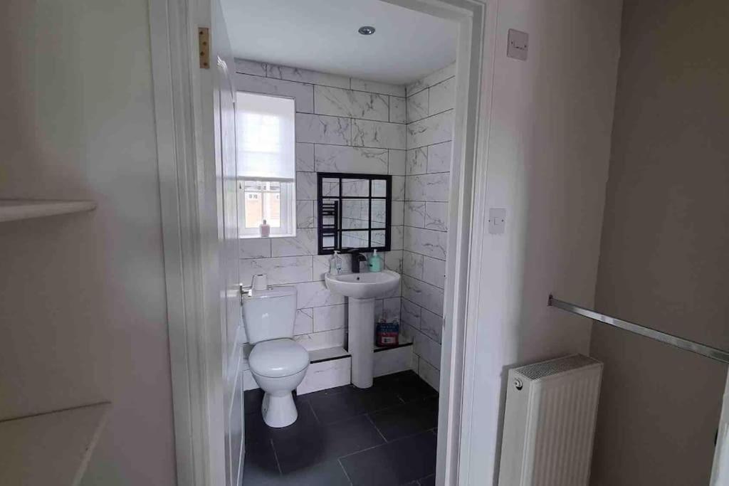 15 Min Drive To Airport 20 Min To Loch Lomond And City Center Old Kilpatrick Luaran gambar