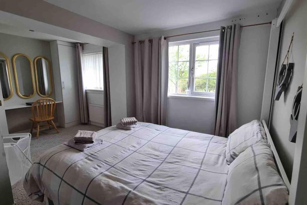 15 Min Drive To Airport 20 Min To Loch Lomond And City Center Old Kilpatrick Luaran gambar